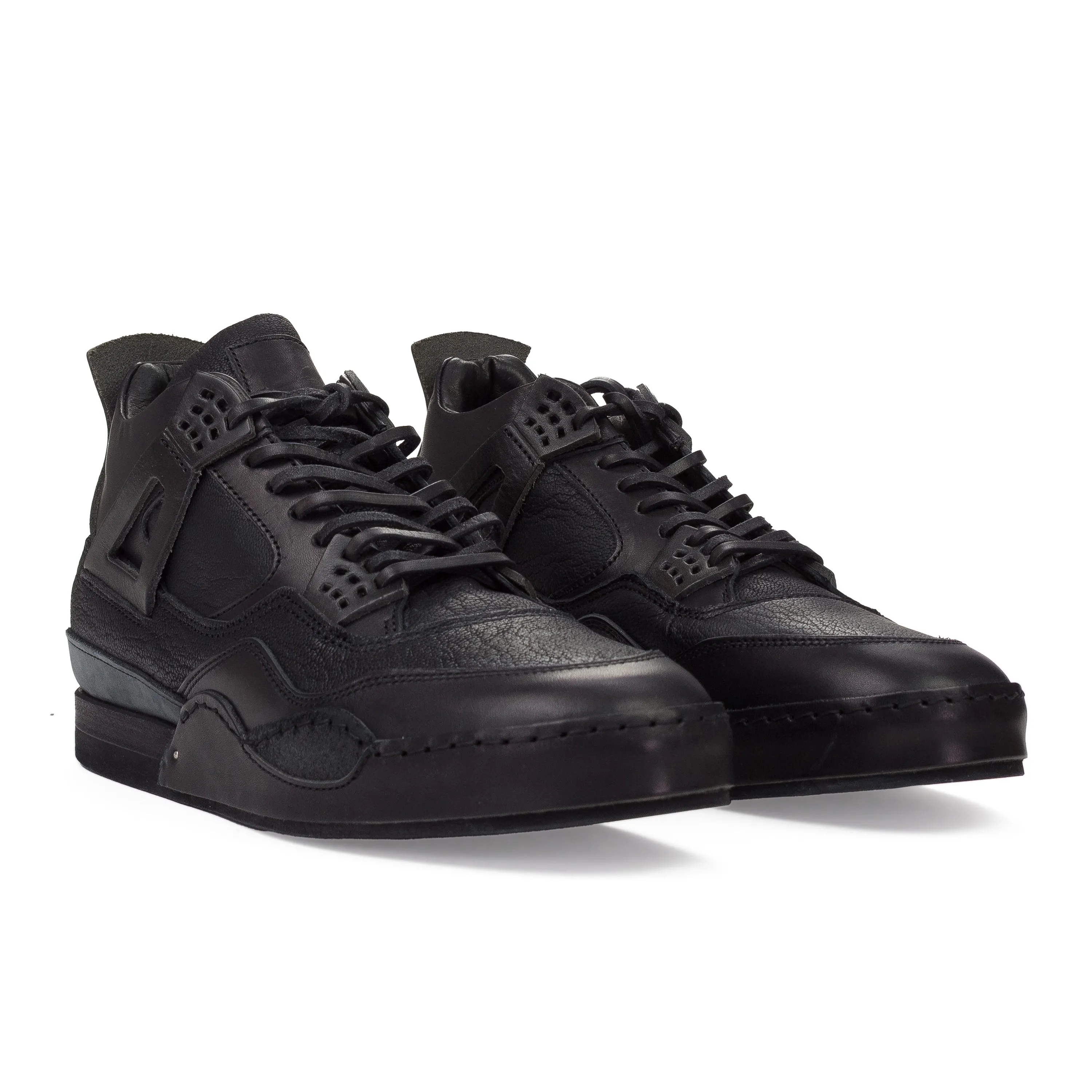 BLACK LACE UP SNEAKERS