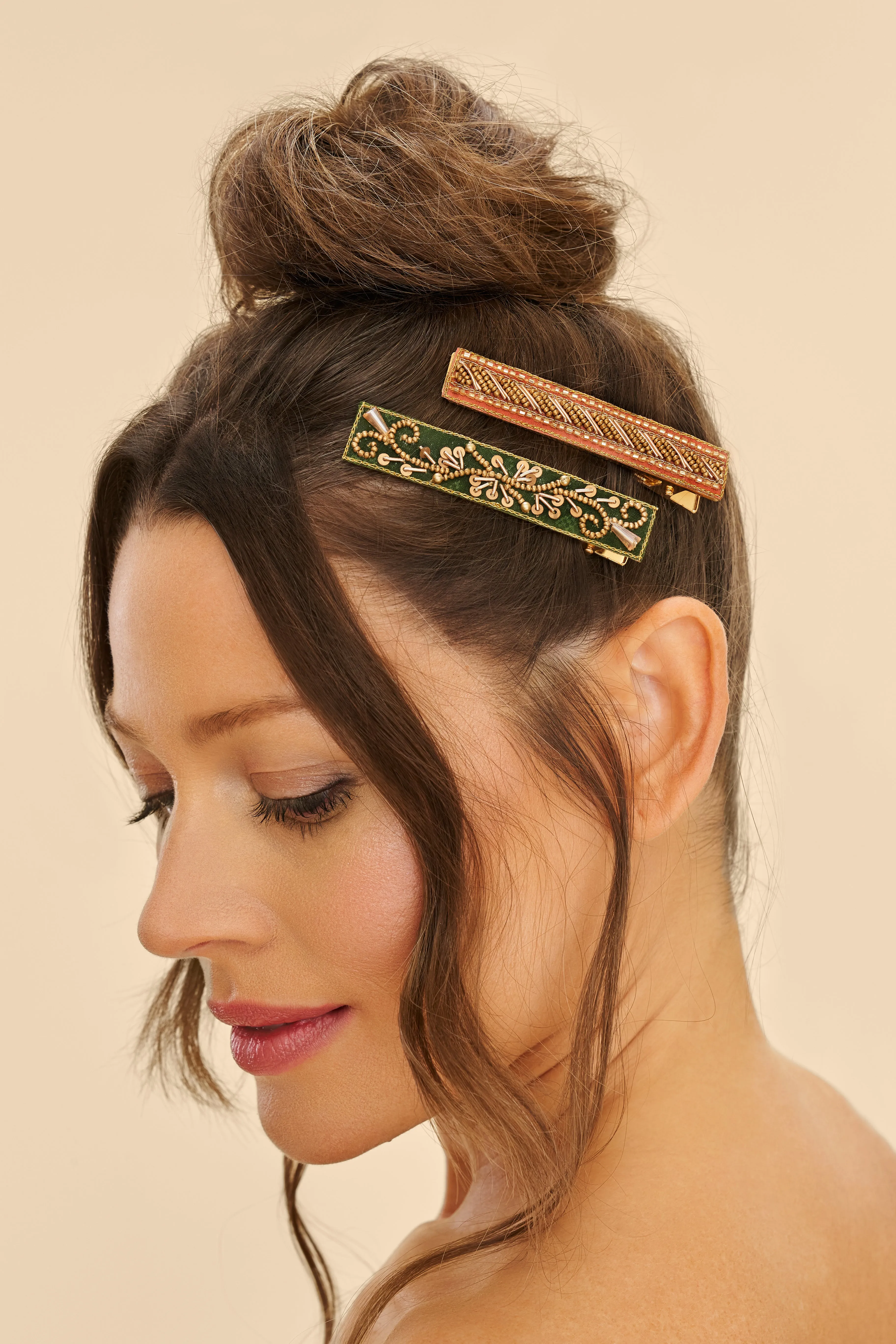 Powder Hair Slides
