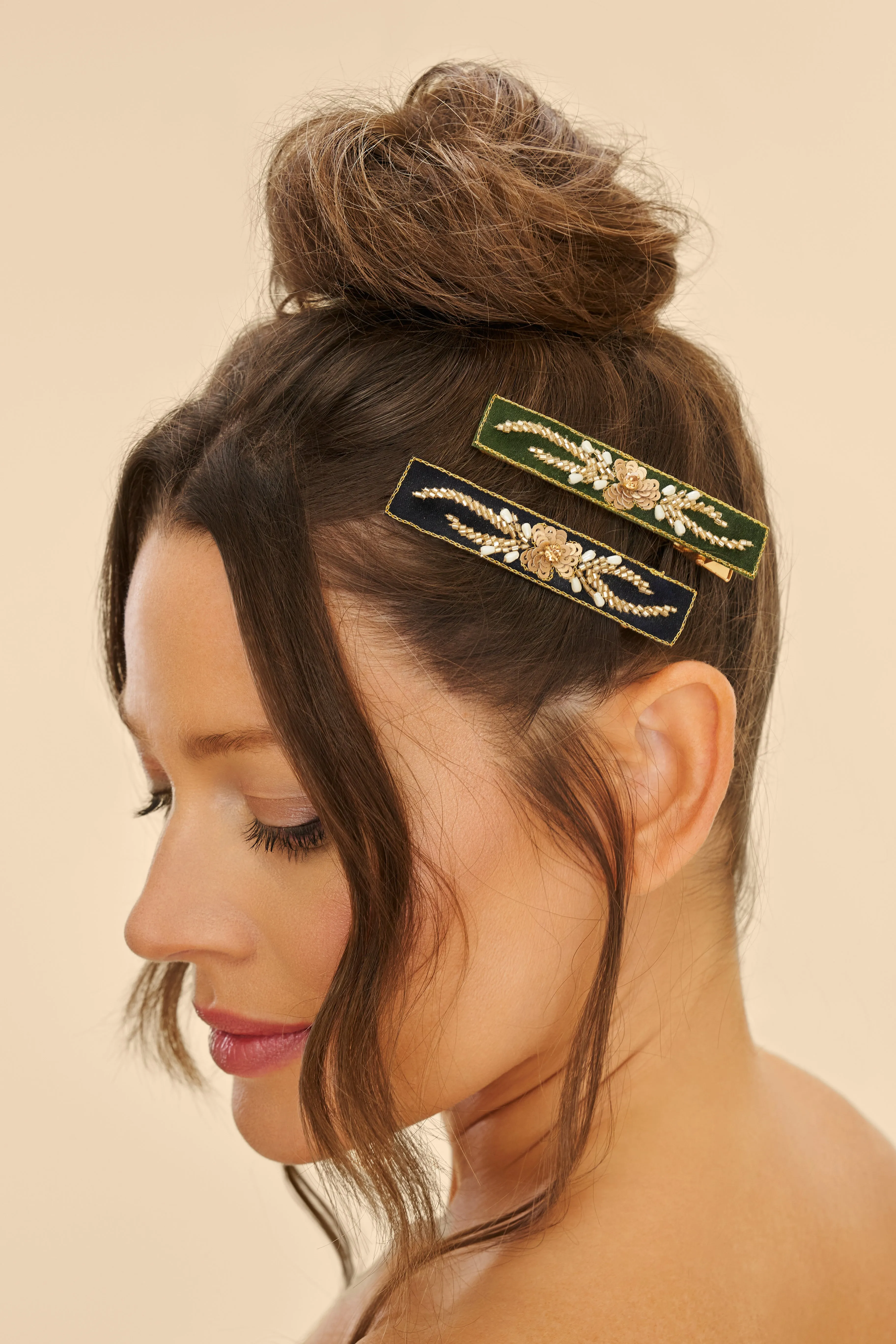 Powder Hair Slides