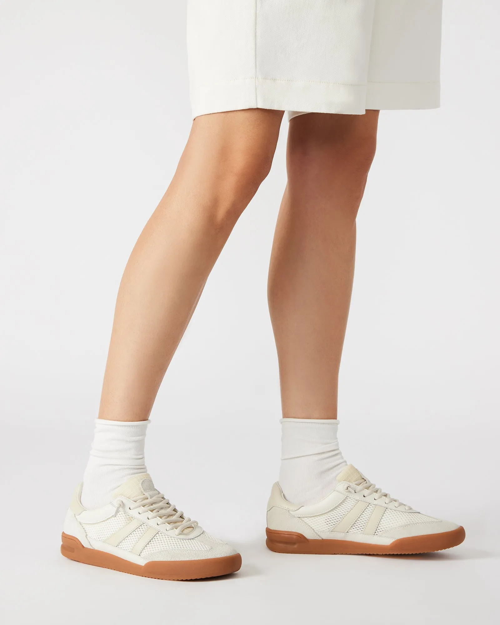 Verdict Low Top Lace Up Sneaker
